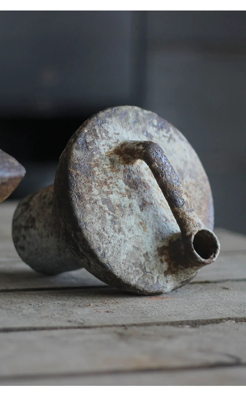 The Kumo Vase
