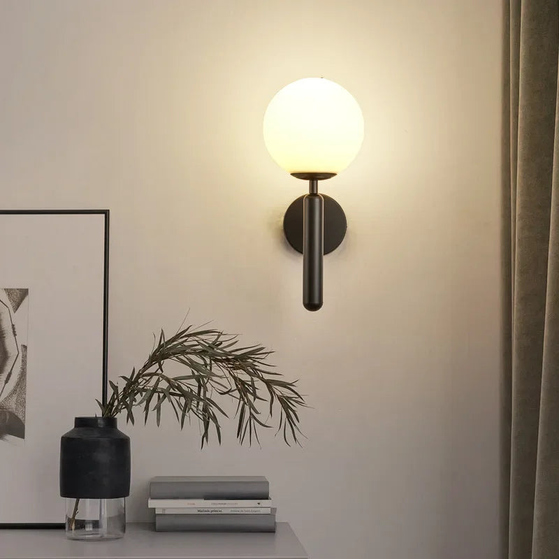 The Luna Wall Light